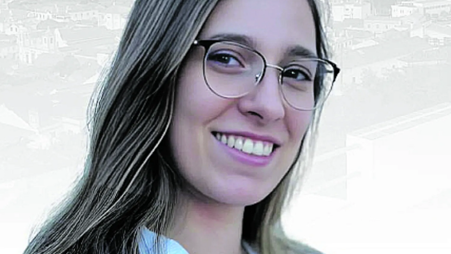 Íris Ascensão rebate críticas