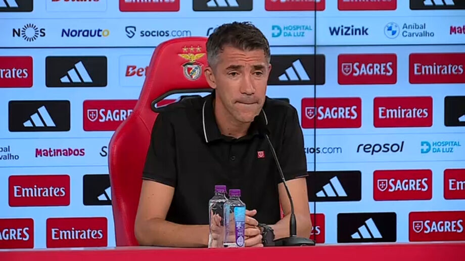 Treinador dos encarnados diz apenas ter abordado um facto sobre a última janela de transferências do clube