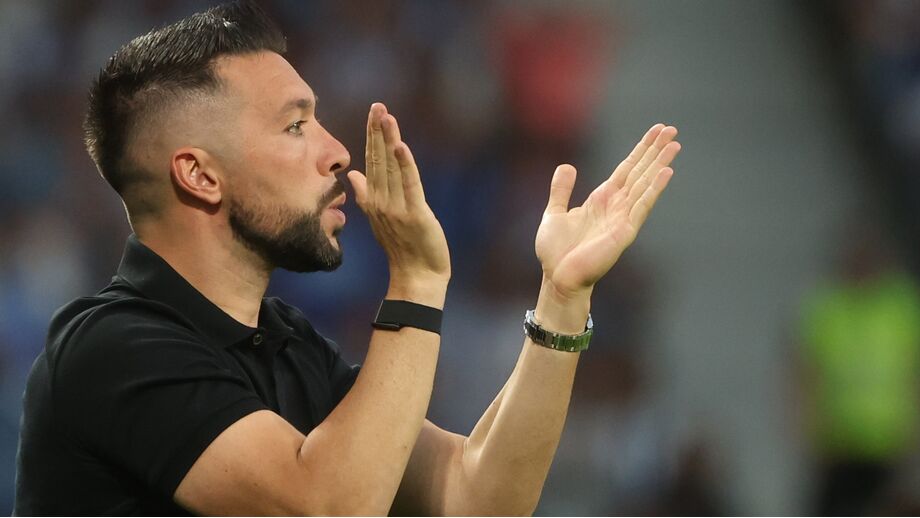 Francesco Farioli estreia-se na Europa pelo FC Porto