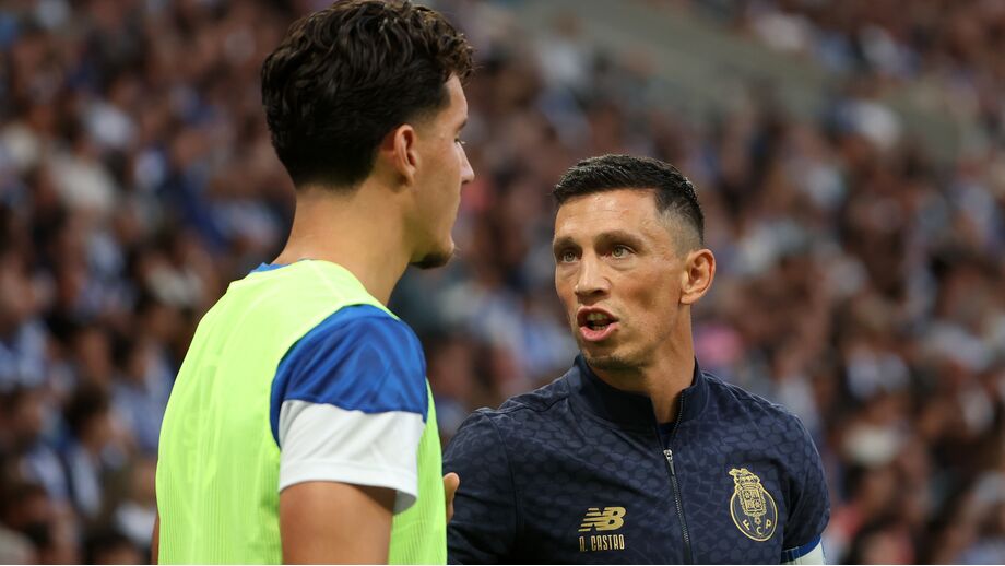 Castro já esteve no banco no jogo com o Nacional