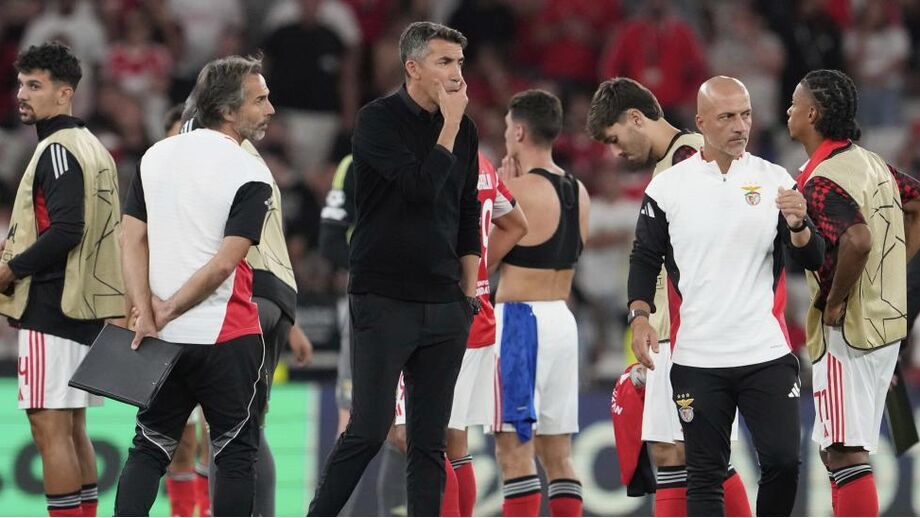 Bruno Lage após a derrota frente ao Qarabag, na Luz