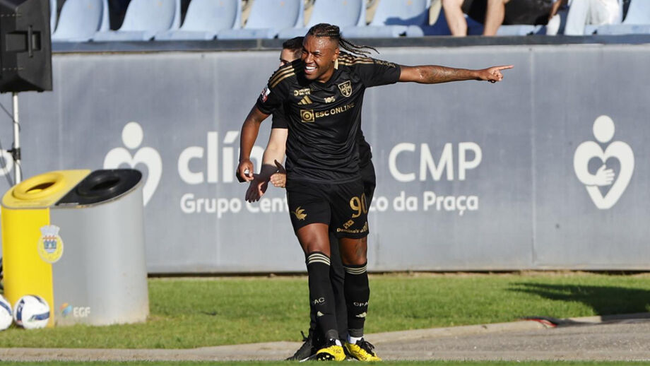 Cassiano marcou na vitória do Casa Pia em Arouca (2-0)