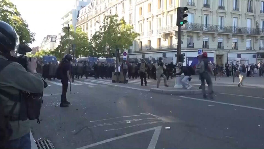 Protesto transformou-se num campo de batalha