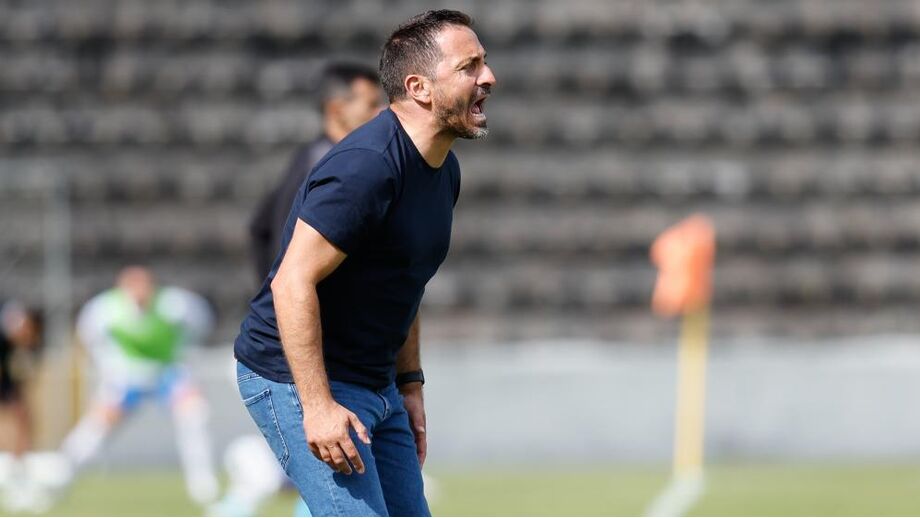 Vasco Matos, treinador do Santa Clara