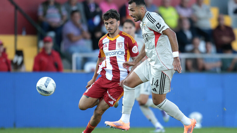 Pedro Lima num momento do jogo com Pavlidis