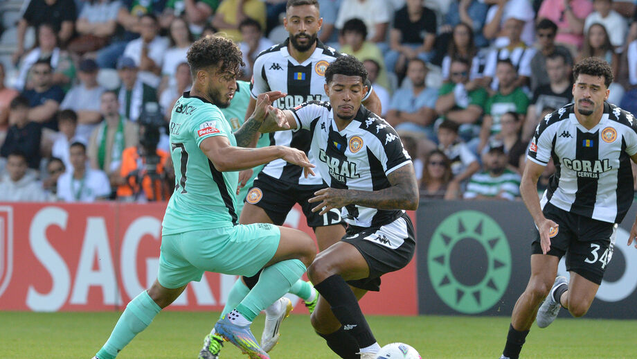 Matheus Dias cumpre suspensão