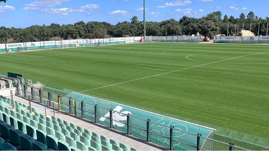 Benfica vence dérbi de juvenis com o Sporting em Alcochete