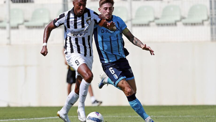 Tamble Monteiro em jogo pelo Portimonense