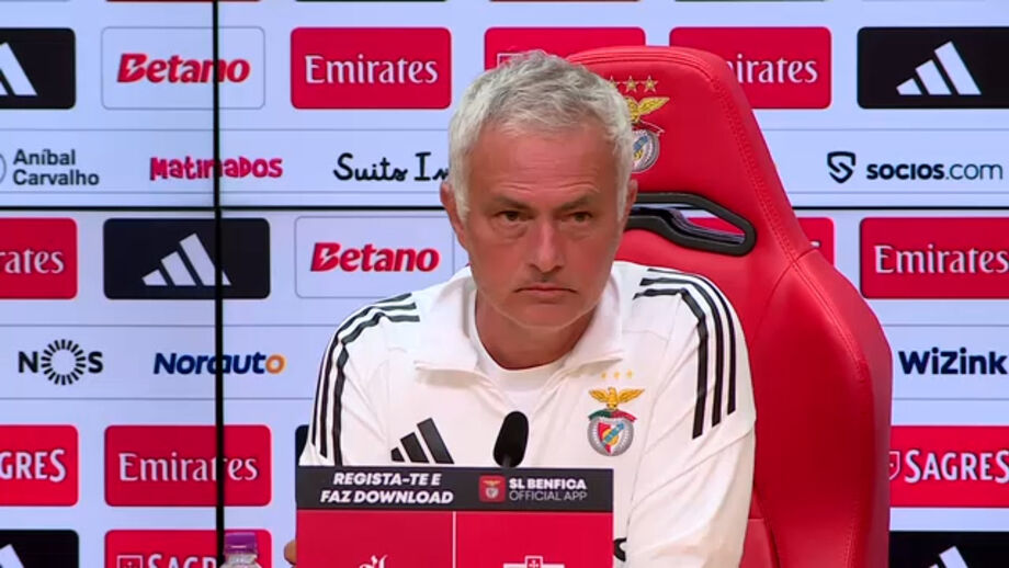 Treinador do Benfica confirma titularidade do colombiano no jogo com o Gil Vicente