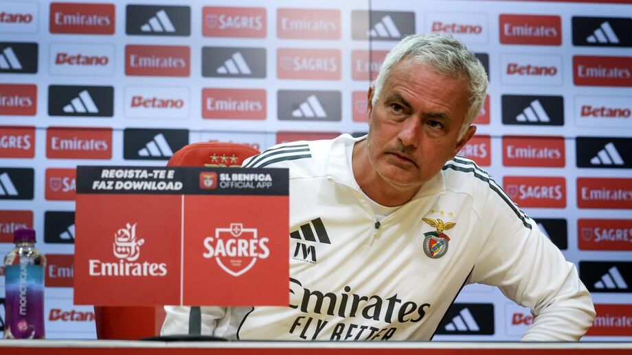 José Mourinho em conferência de imprensa