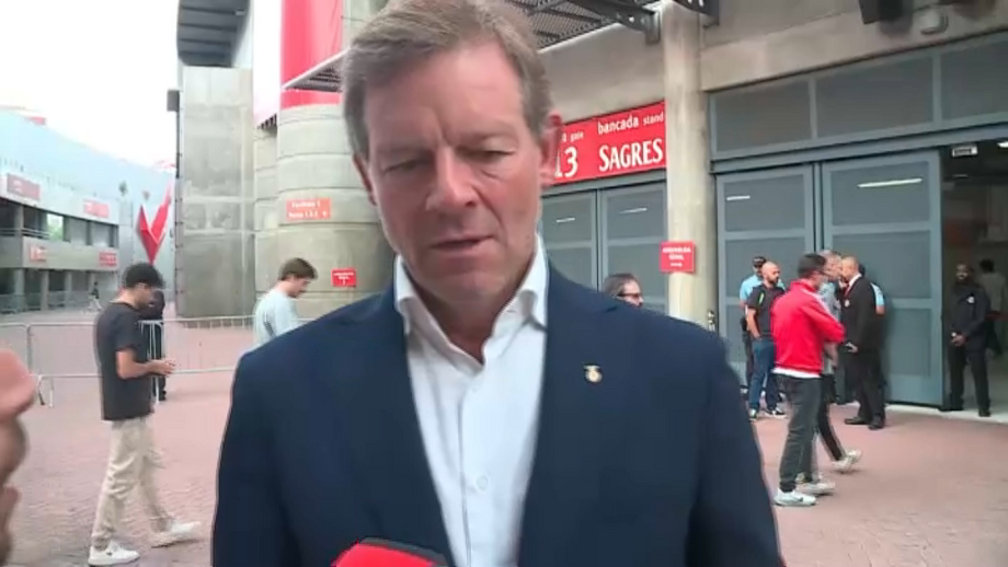 Candidato às eleições do Benfica está na AG deste sábado