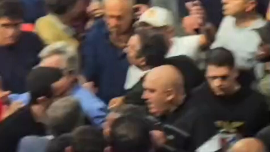 Os ânimos exaltaram-se no momento em que Luís Filipe Vieira começou a discursar