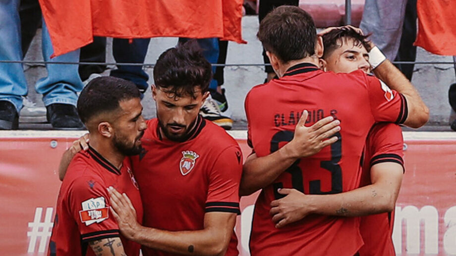 Penafiel vence Felgueiras