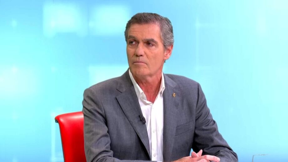 Candidato à presidência das águias disse que não o iria fazer porque todos os "sócios devem ser ouvidos nas AG do Benfica"