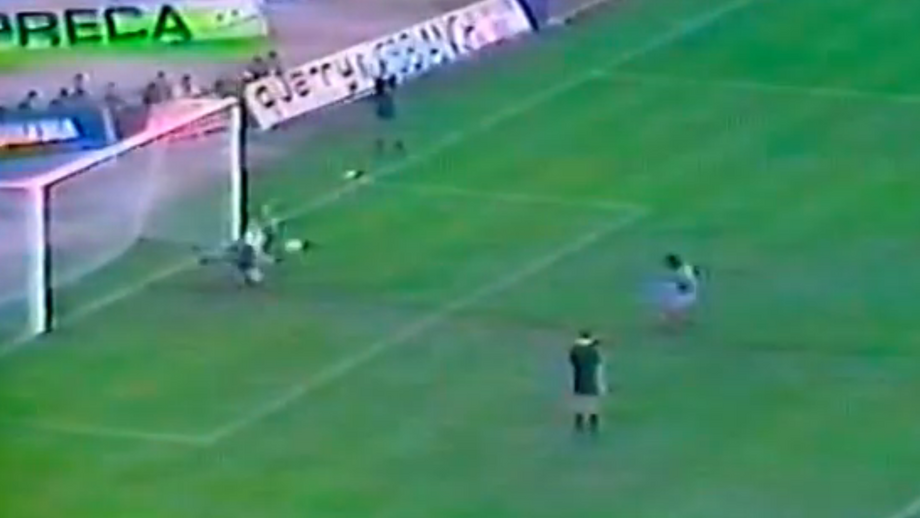 Há 36 anos Ivkovic ganhou uma nota a Maradona mas... «O nosso Gomes fechou os olhos e chutou à barra!»
