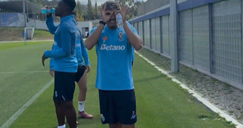 Golaço de William Gomes no clássico prometido e ensaiado