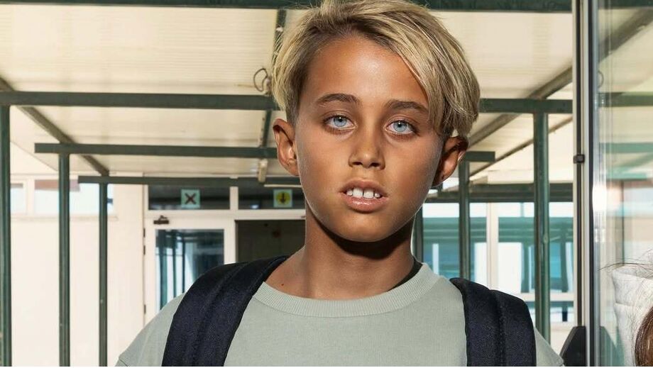 O jovem surfista Zion Brocchi, de 12 anos, faleceu após luta contra tumor cerebral