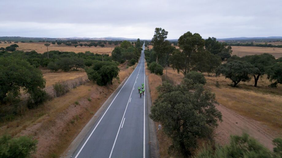 GNR e a associação VIVER+ vão percorrer a Nacional 2 de bicicleta, com o apoio de João Almeida
