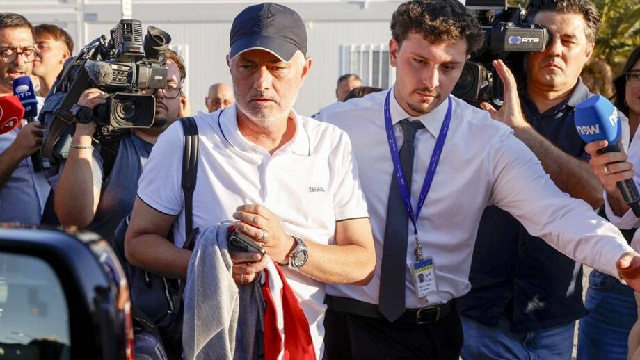 José Mourinho chegou ontem a Lisboa