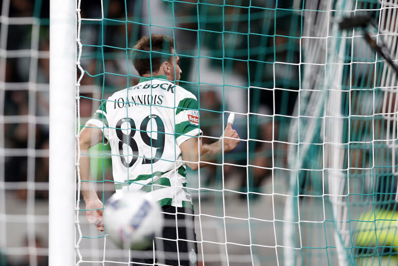 Ioannidis celebra o 3-0 contra o Moreirense