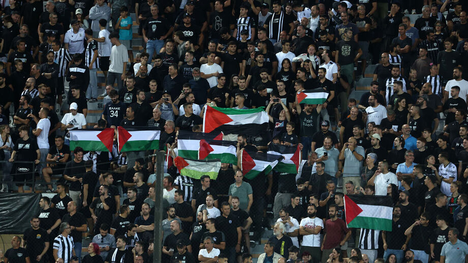 Apoio à Palestina no jogo entre PAOK e Maccabi Telavive