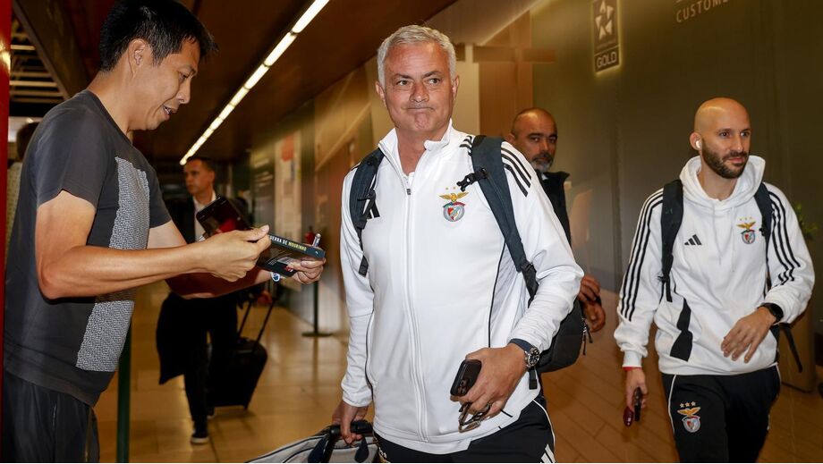 José Mourinho no aeroporto 
