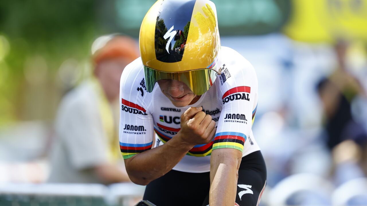 Evenepoel vence contrarrelógio no Campeonato Europeu