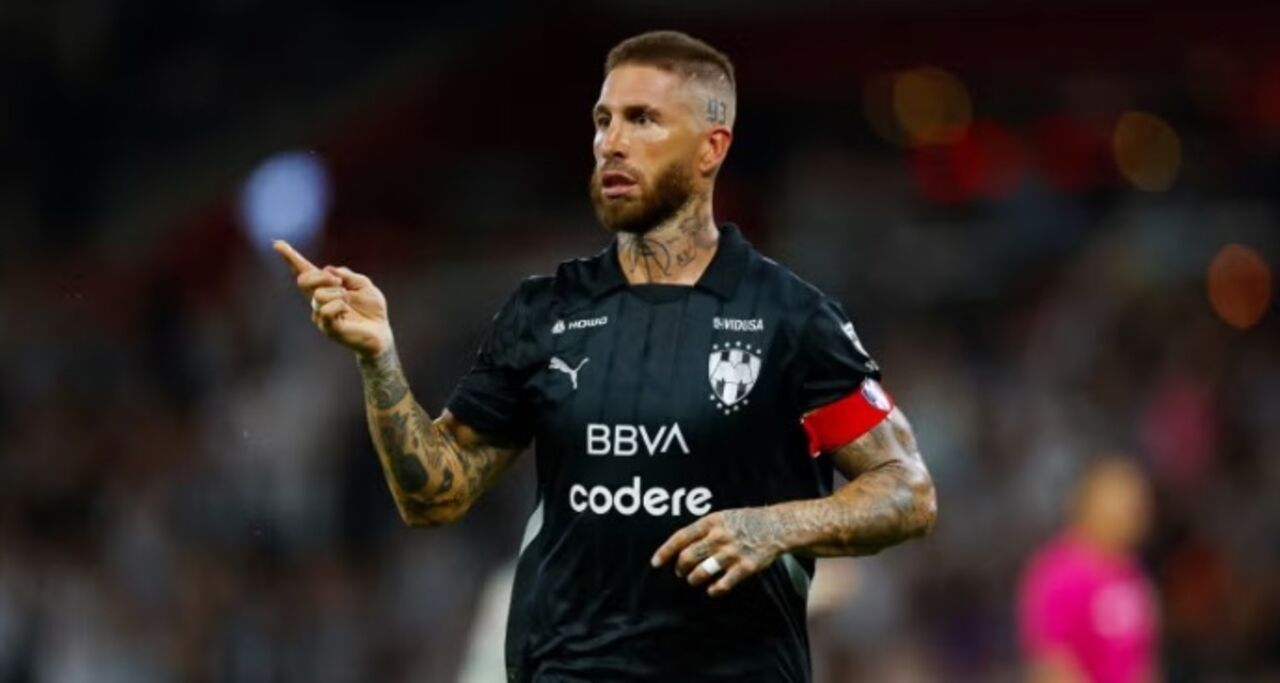 Sergio Ramos multado após críticas à arbitragem no México