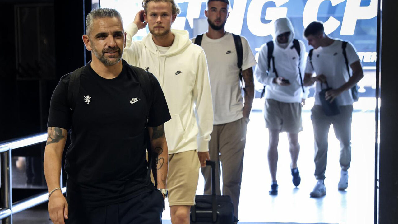 Rui Borges garante que atraso na chegada a Nápoles não teve impacto nos jogadores