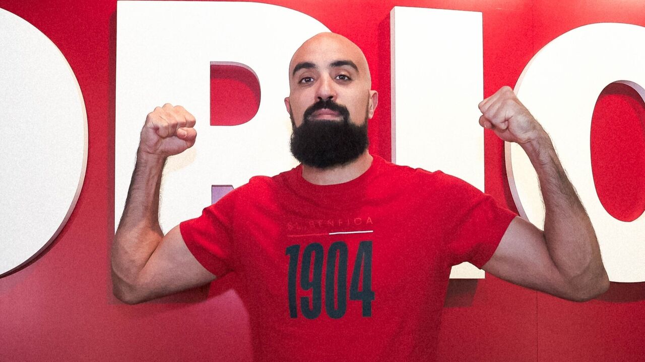 Makram Ben Romdhane renova contrato com o Benfica até 2026