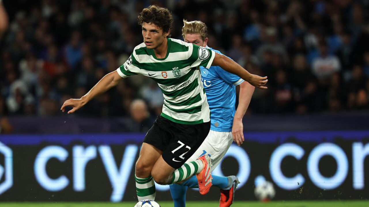 Eduardo Quaresma foi rendido por Debast aos 67' do Nápoles-Sporting