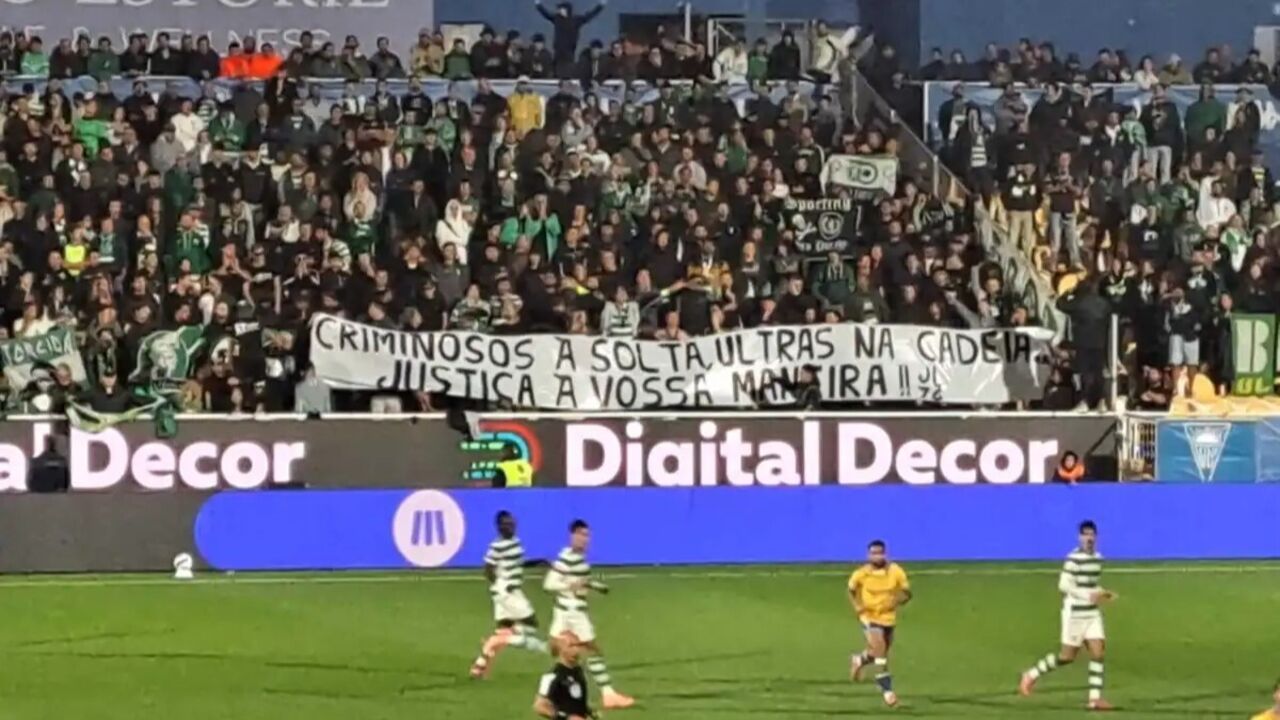 Estoril multado por tarja de apoio a 'criminosos à solta'