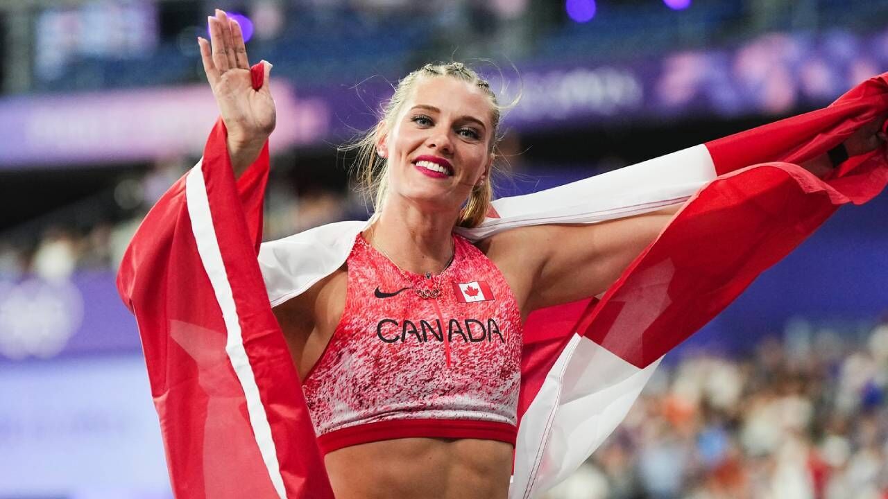 Alysha Newman ganhou uma medalha de bronze nos Jogos Olímpicos de Paris