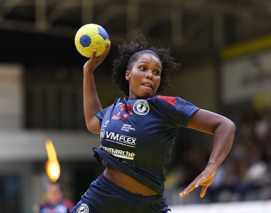 São Pedro do Sul empata com Kur na Taça Europeia feminina de andebol em Baku