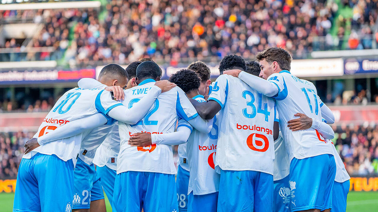 Marselha vence Metz por 3-0 e lidera a Liga francesa