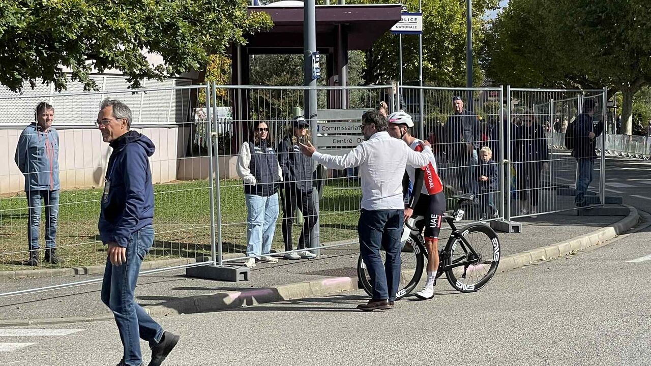 Momento da desistência do João Almeida