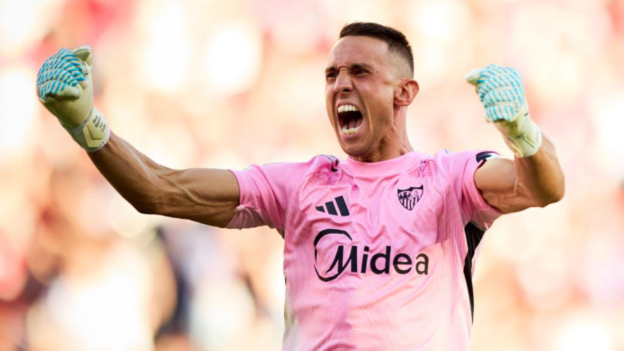 Vlachodimos celebra triunfo sobre o Barcelona