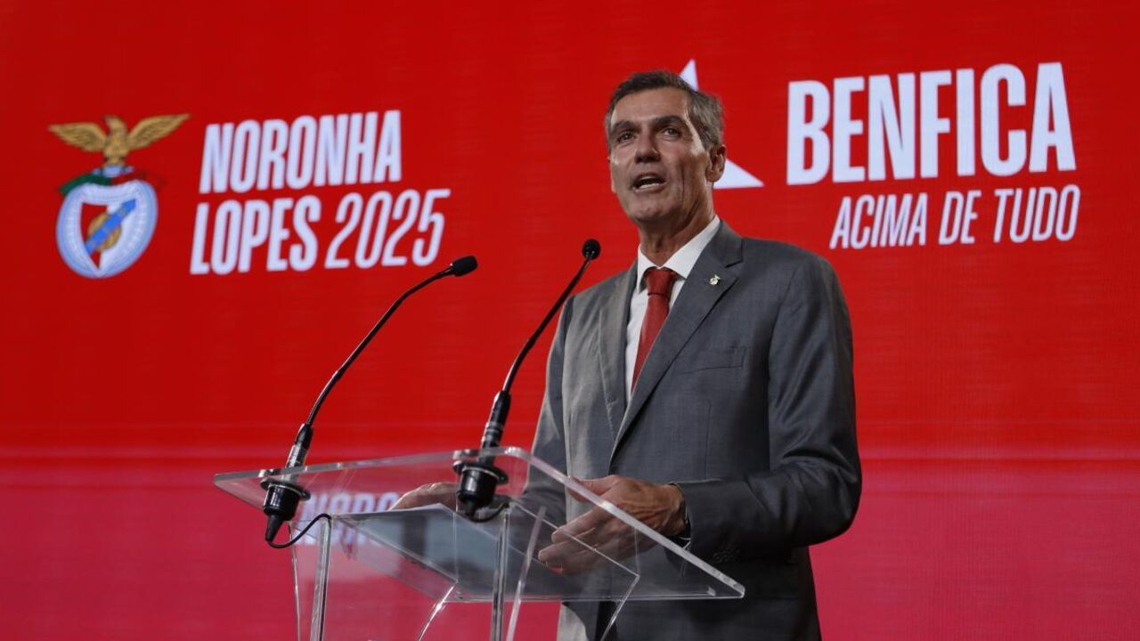 João Noronha Lopes durante a apresentação das listas