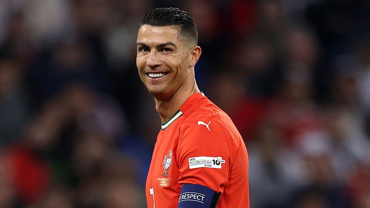 Cristiano Ronaldo atinge marca histórica de mil milhões em fortuna