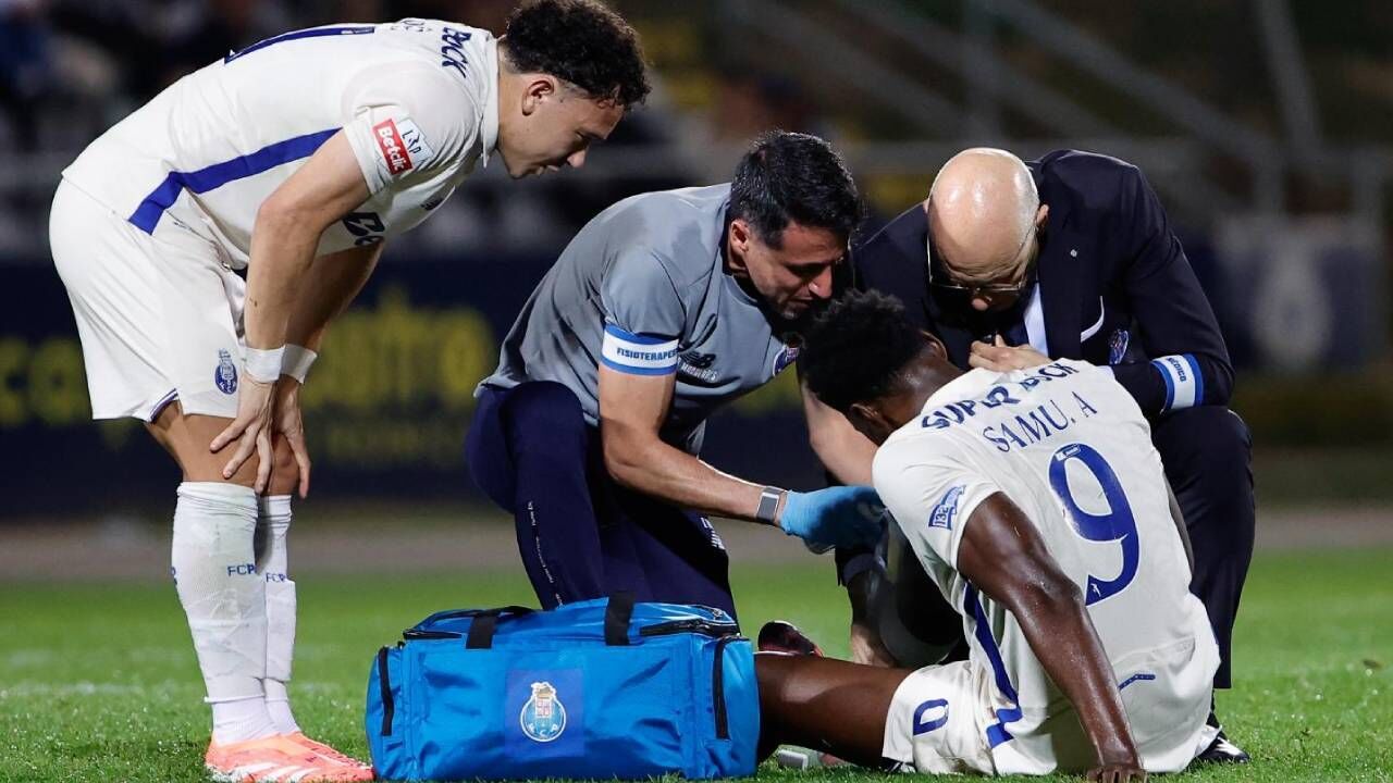 Samu a ser assistido durante um jogo do FC Porto