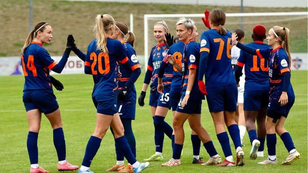 Equipa feminina de futebol do Minsk FK, da Bielorrússia