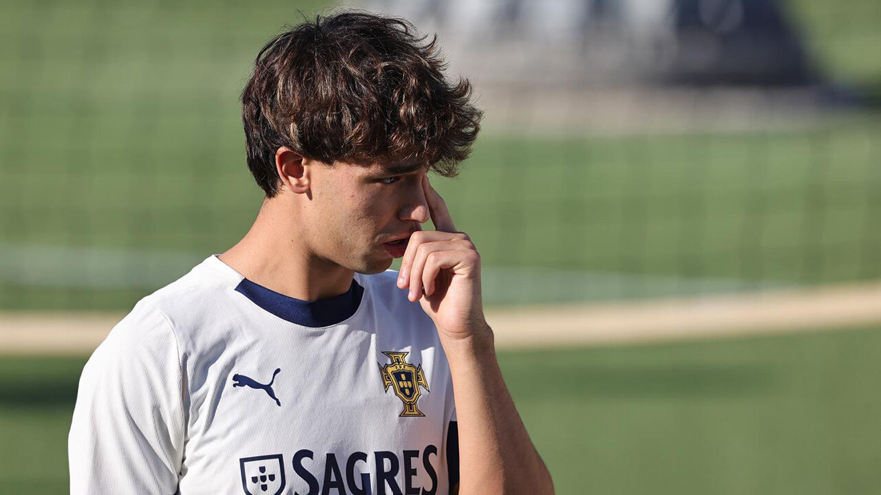 João Félix, com a camisola da seleção, volta a marcar golos