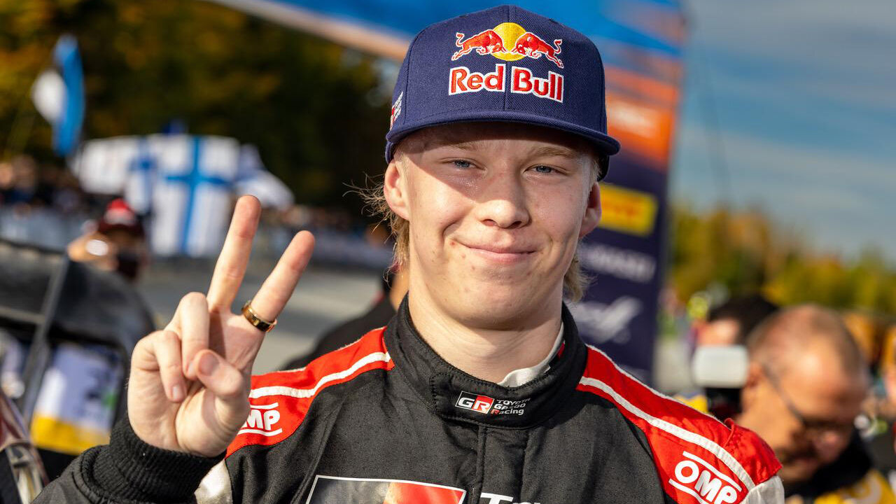 Kalle Rovanperä sagrou-se bicampeão do mundo de ralis em 2023