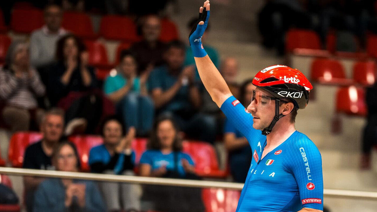 Elia Viviani foi medalha de ouro de omnium no Rio'2016 e campeão europeu na prova de fundo de estrada em 2019