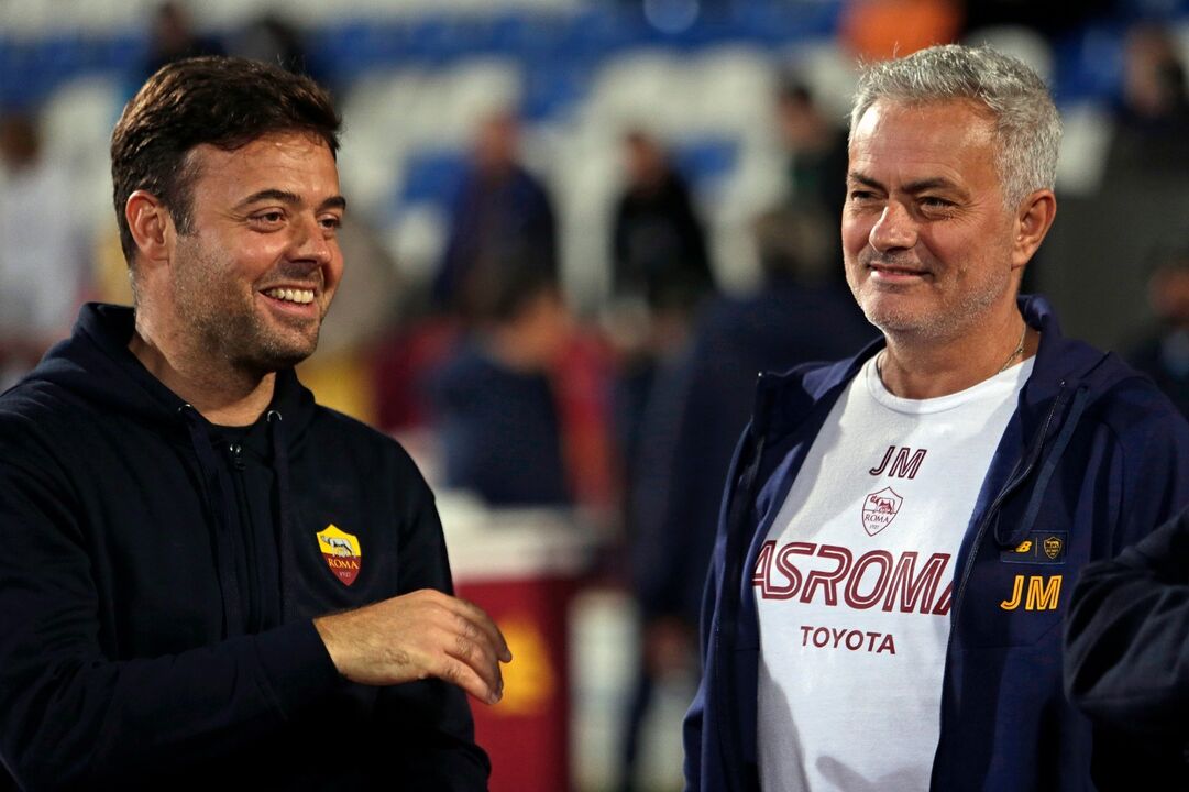 Tiago Pinto analisa a possível ida de Mourinho para o Benfica