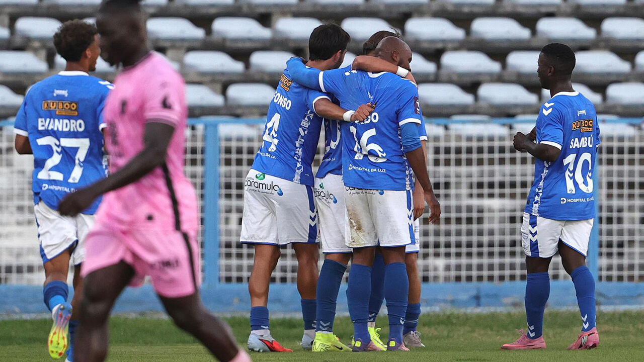 Belenenses vence Sp. Covilhã por 3-0 com a liderança de Tiago Zorro