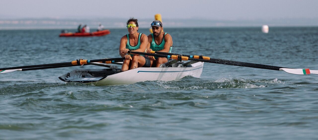 Afonso Costa e Patrícia Batista vencem Europeu de remo de mar