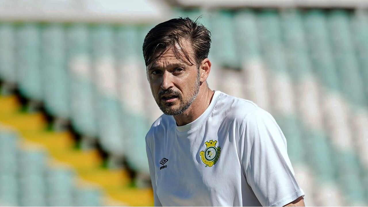 Alemão junta-se a João Nuno na Reboleira após passagem pelo Sporting.
