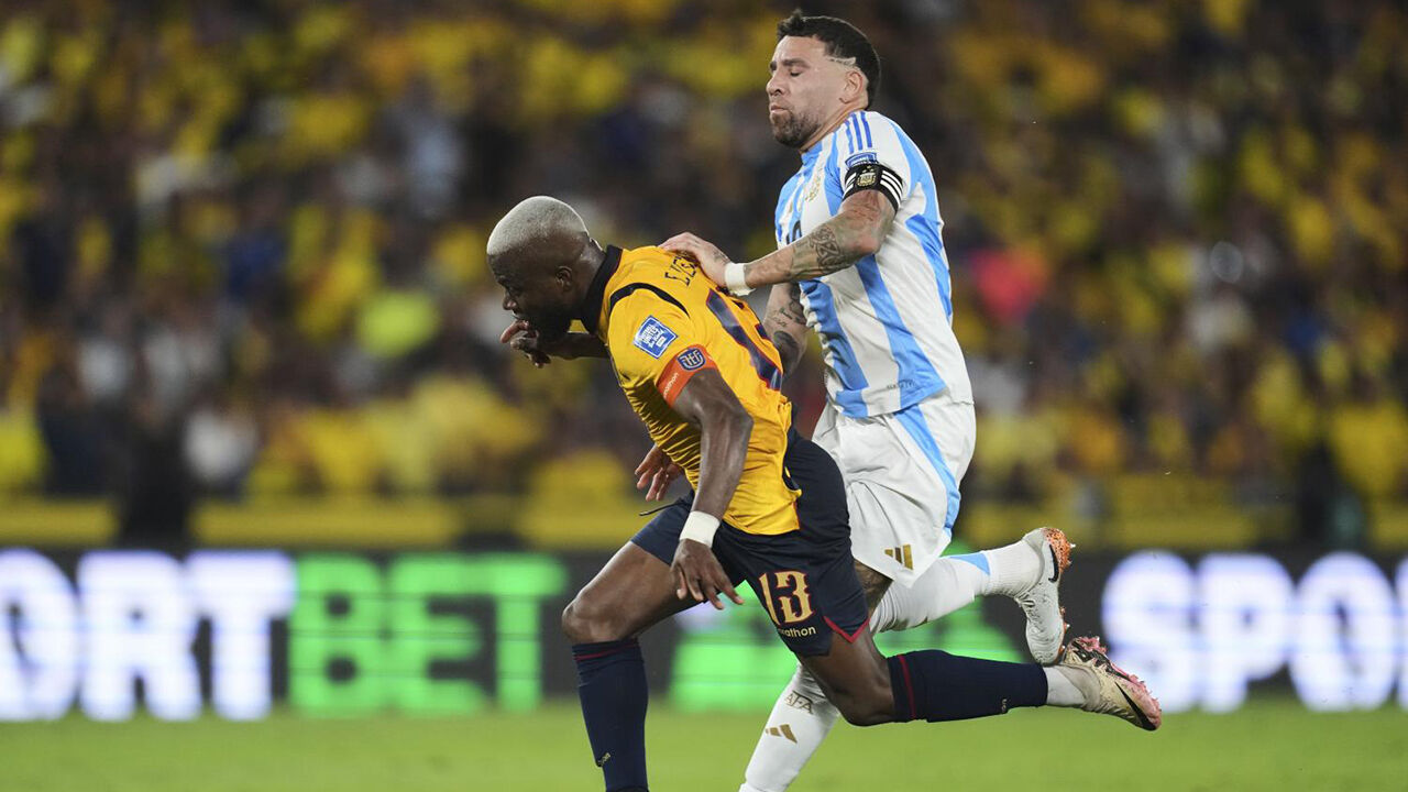 Otamendi joga pela Argentina contra Porto Rico