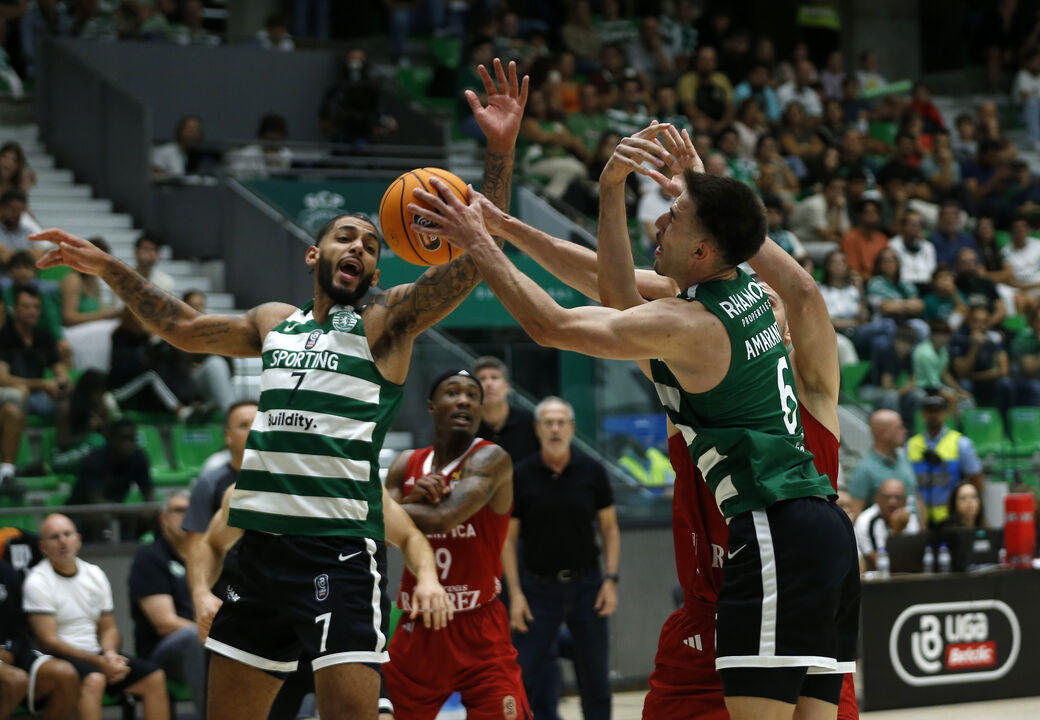 Jogo de basquetebol entre o Sporting e o Amarante